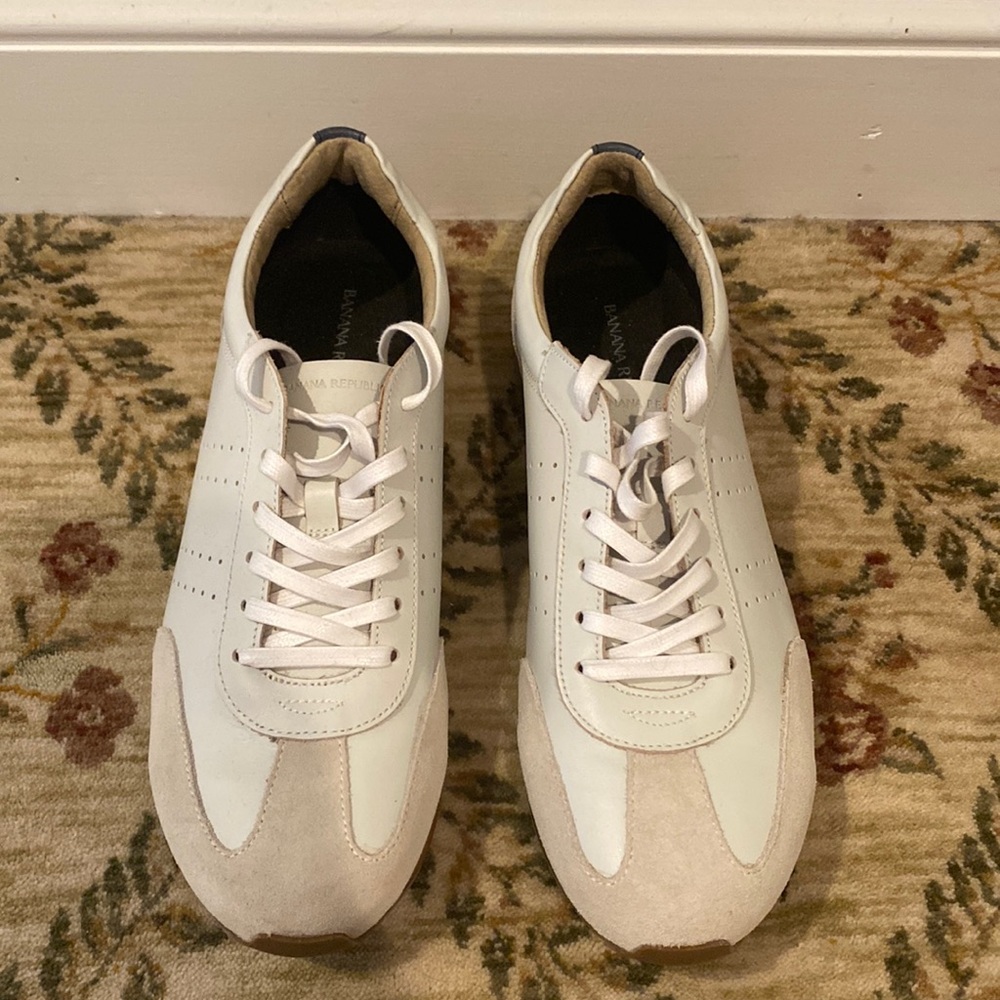 Banana republic athletic golf sneakers